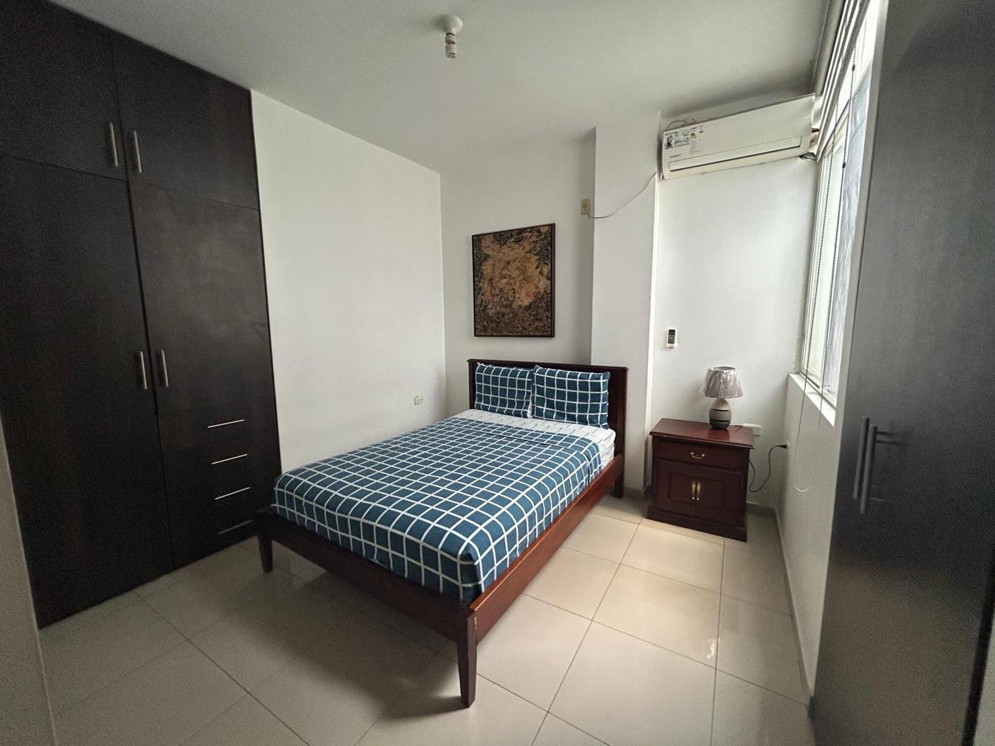 Departamentos De 2 Y 3 Habitaciones En El Centro De Manta Ngoại thất bức ảnh