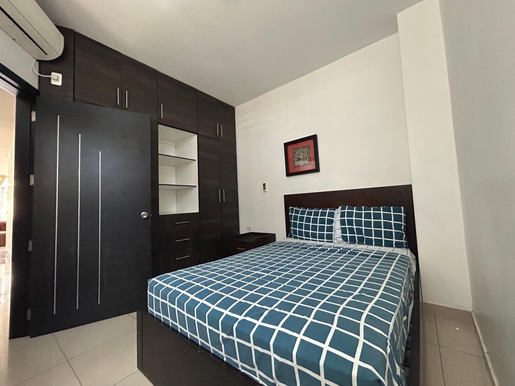 Departamentos De 2 Y 3 Habitaciones En El Centro De Manta Ngoại thất bức ảnh